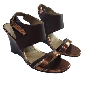 dexflex comfort Brown and Copper Metallic Wedge Sandals